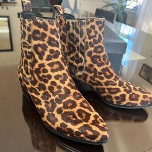 Banana Republic NEW Leopard Print Calf Hair Chelsea Ankle Booties Size 8